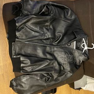 Pelle Pelle Leather